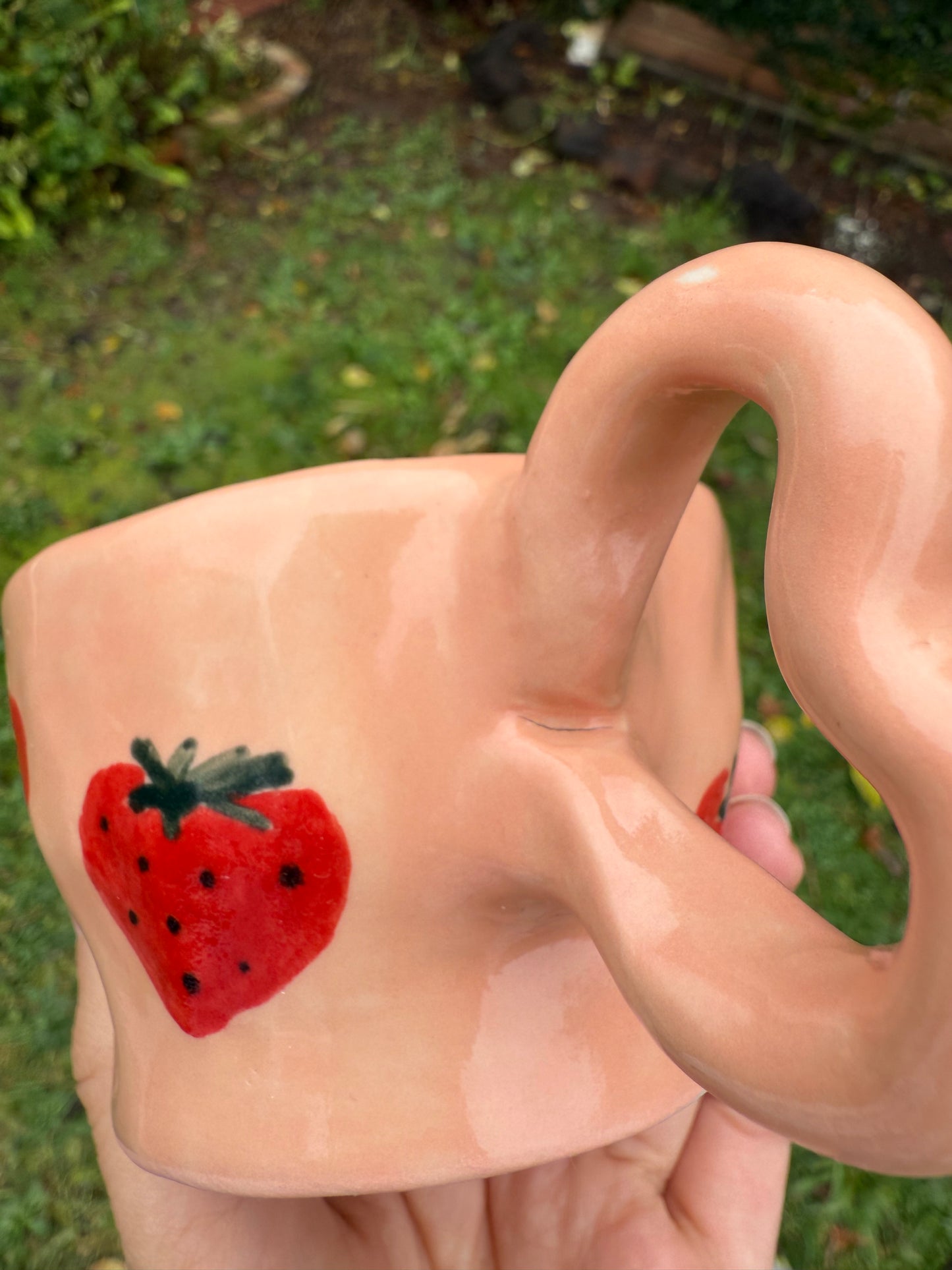 Strawberry Cup (seconds)