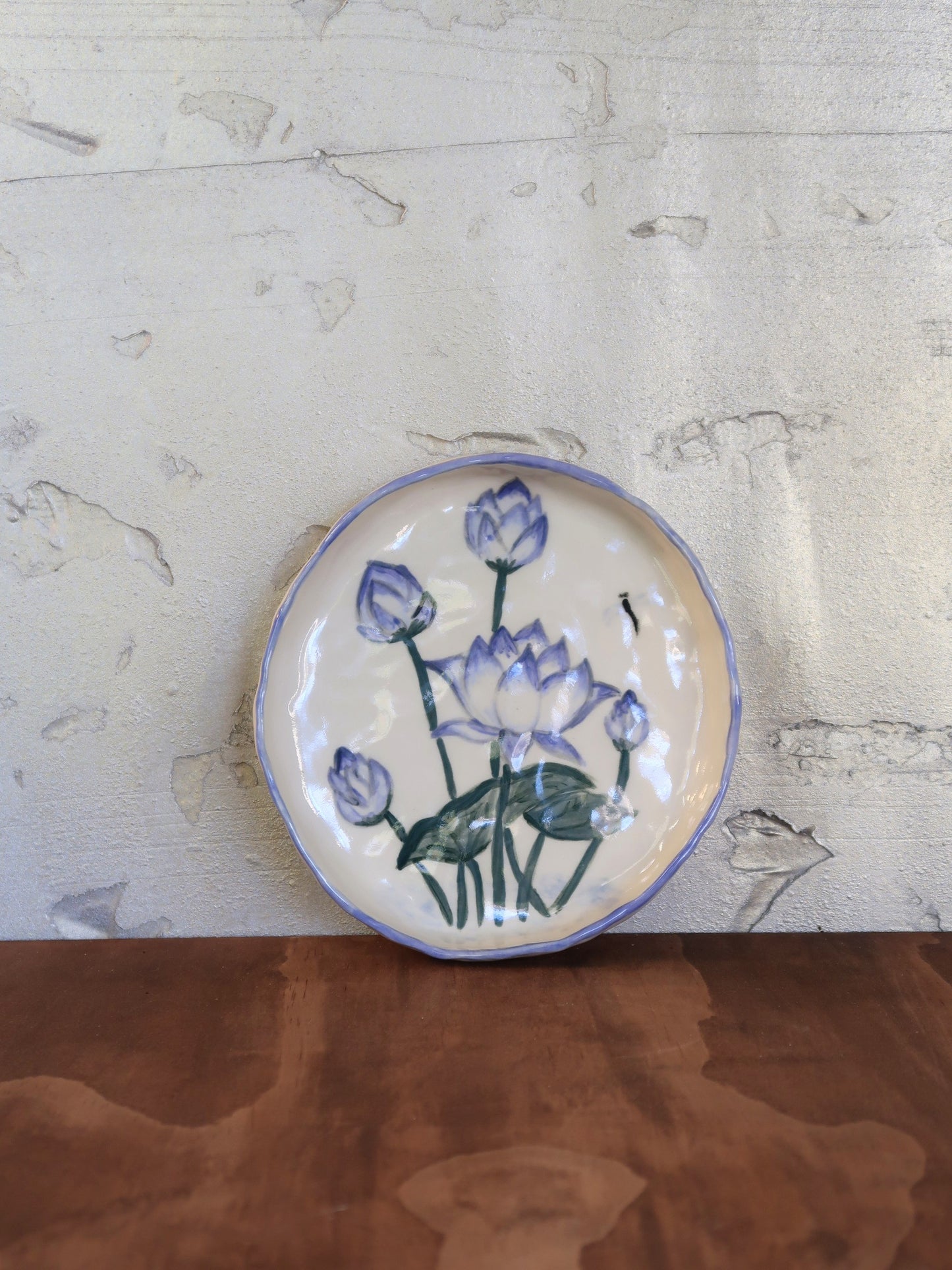 Lily Shallow Bowl – Hand-Painted, Hand-Pinched