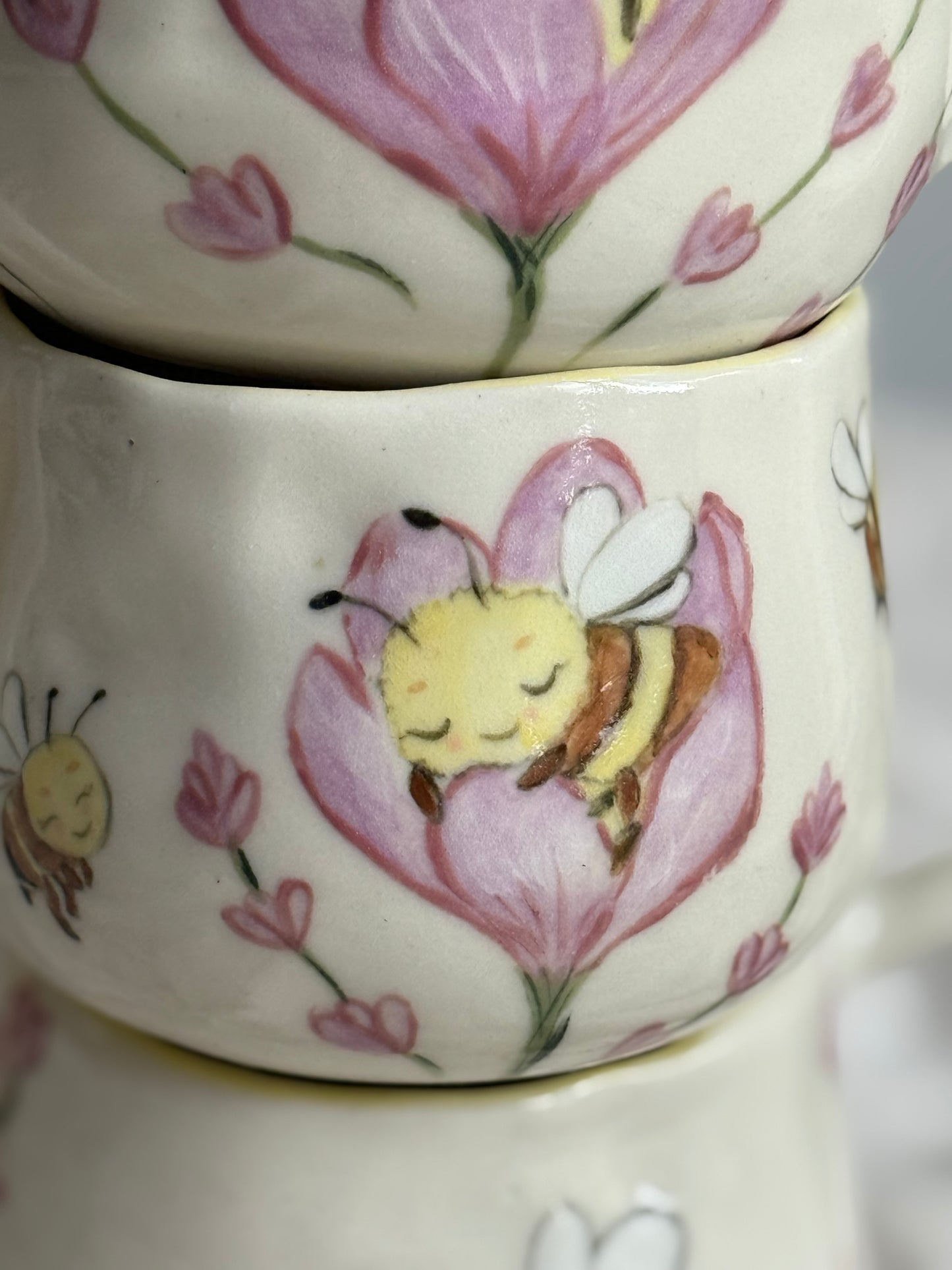 Sweet Dreams Bee handmade ceramic mug front view – SL Ceramics Australia