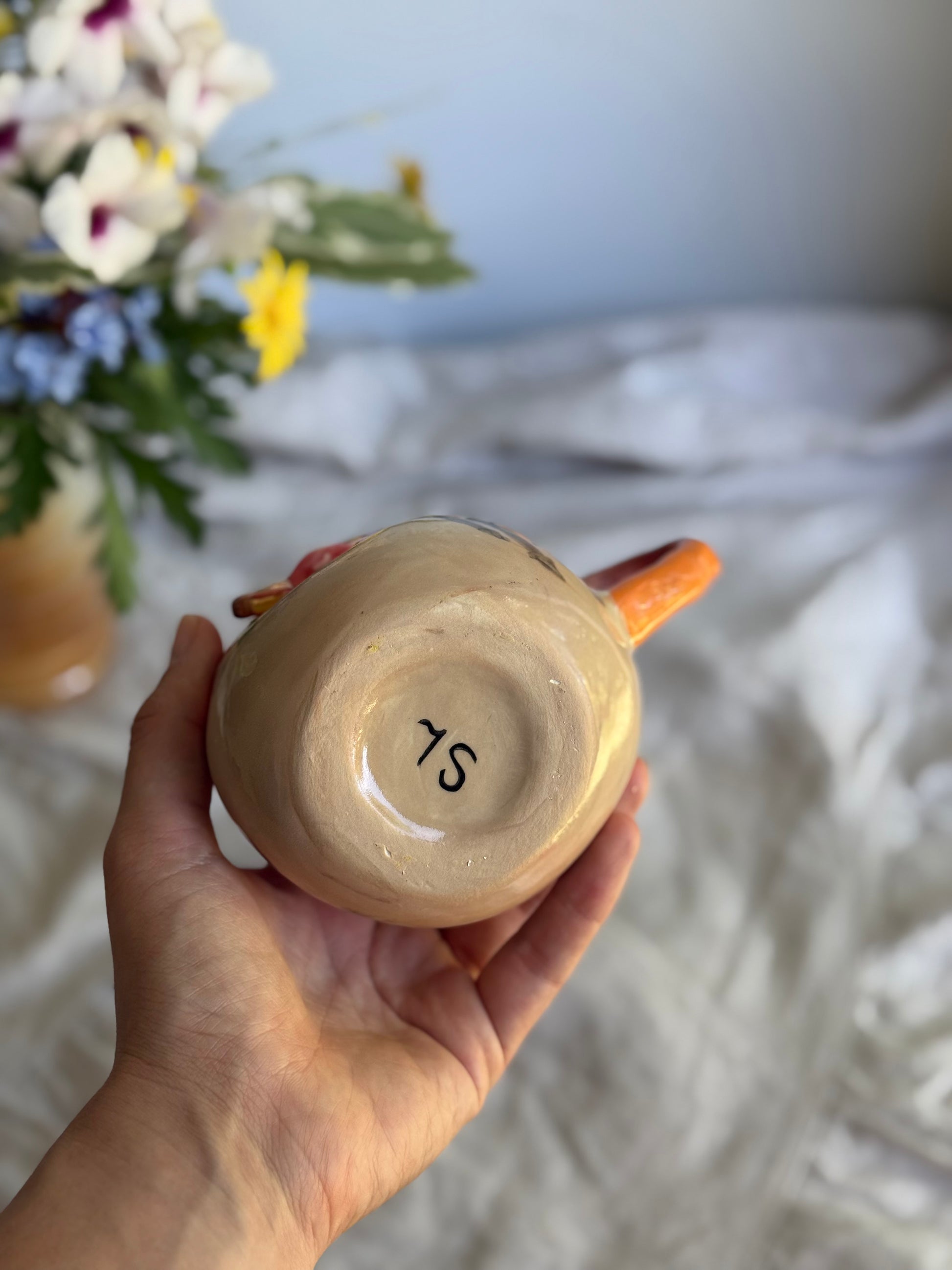 hot air balloon mug handle detail – handmade ceramics SL Ceramics