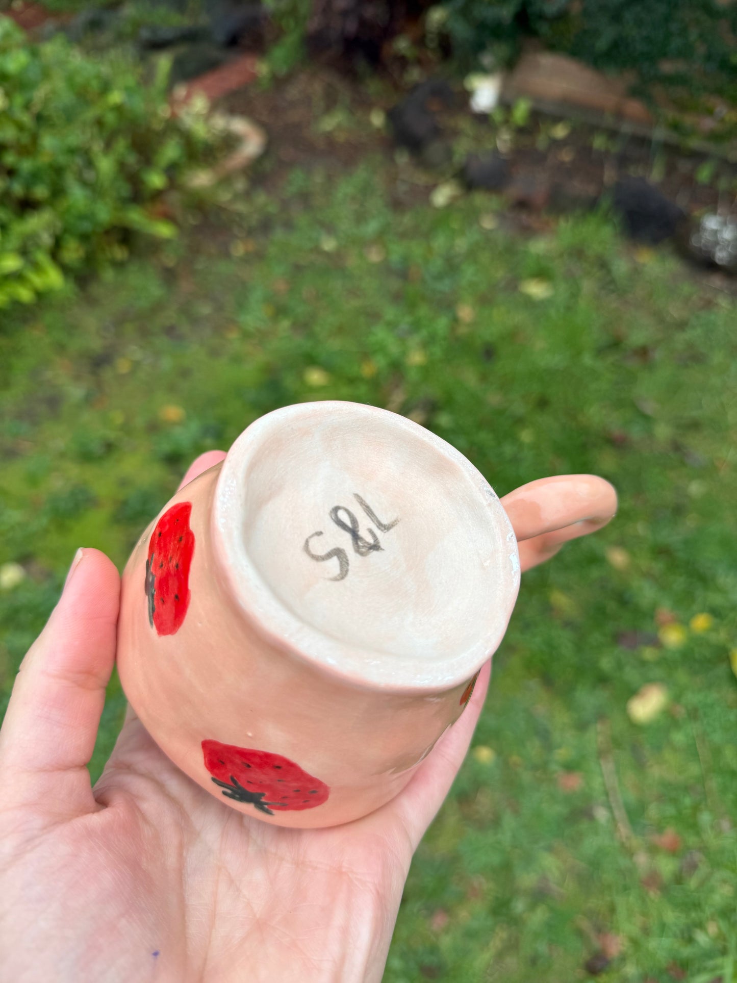 Strawberry Cup (seconds)