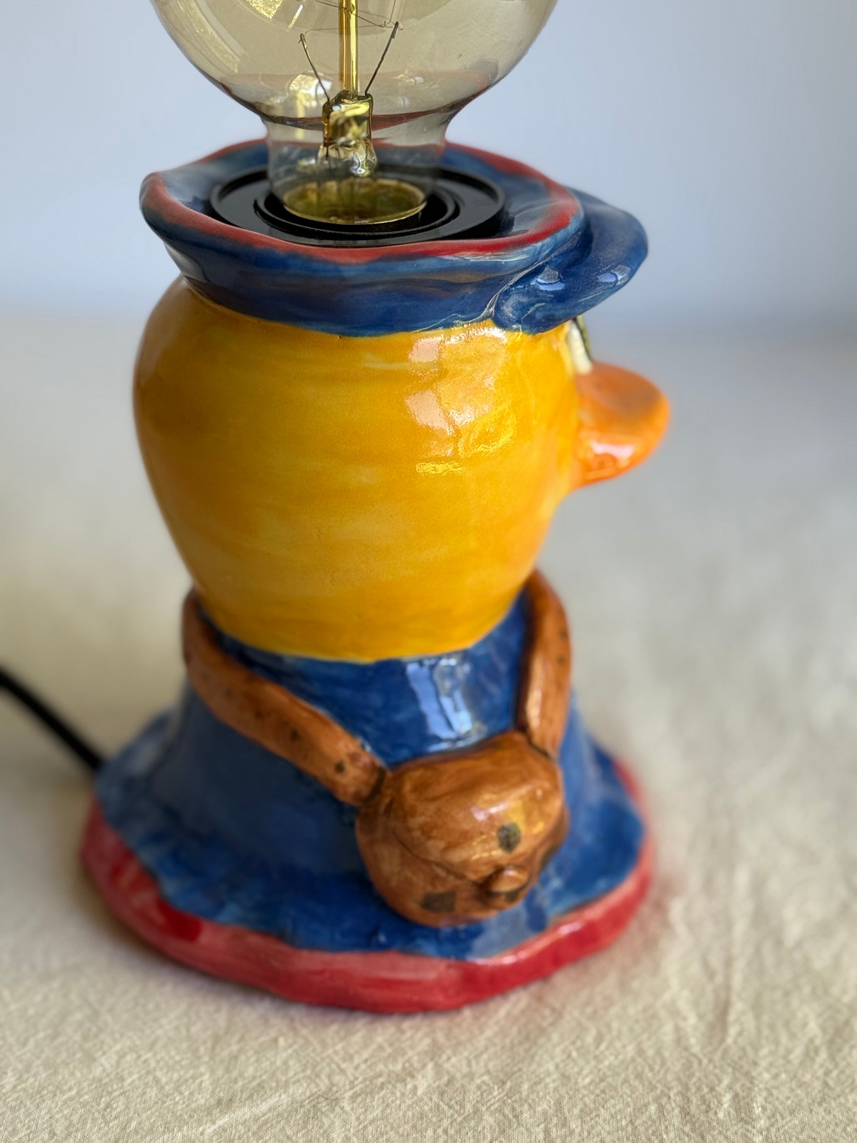 Mr. Postman Duck Ceramic Lamp - SL ceramics 