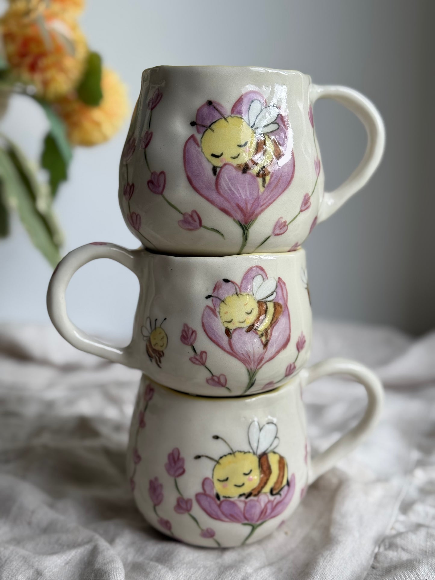 Hand-painted bee pottery mug – artisan ceramics Melbourne