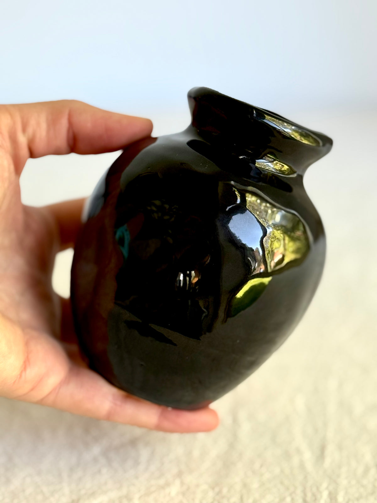 No-Face Vase - SL ceramics 