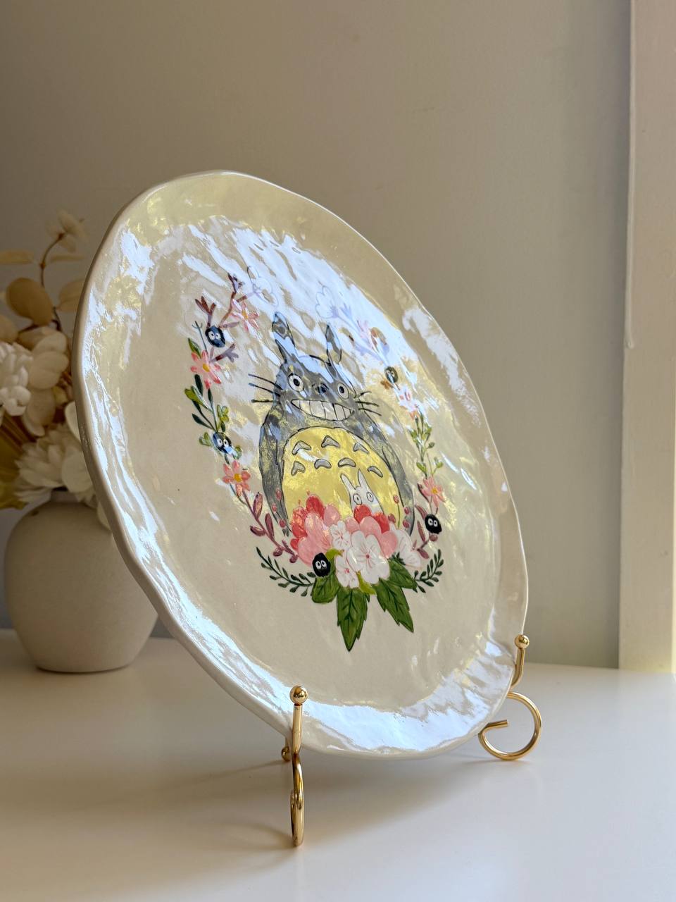 Large Totoro Ceramic Plate – 30cm Hand-Painted Stoneware Dish with Totoro & Soot Sprites - SL ceramics 