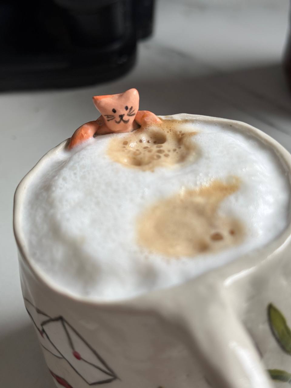 Handmade Ceramic Mug with 3D Cat - SL ceramics 