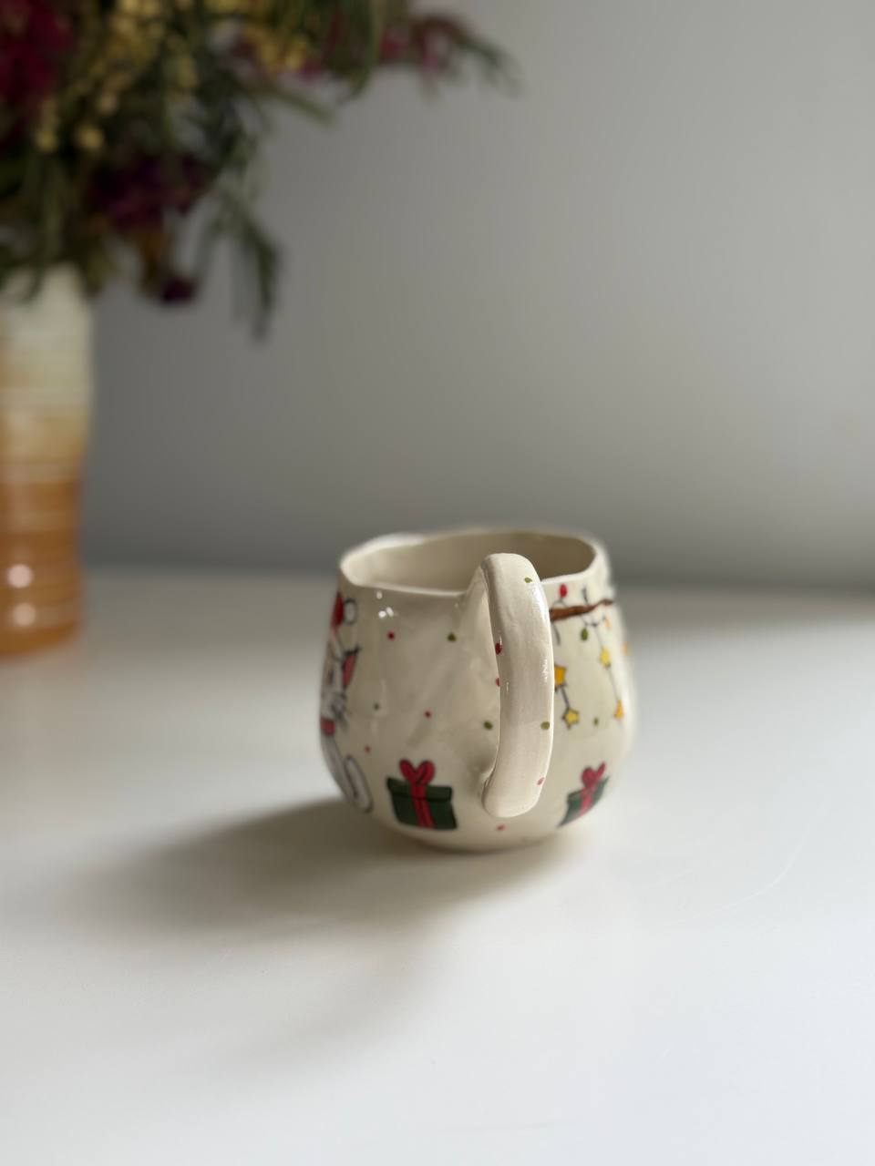 Christmas Mug with Cat and  Presents - SL ceramics 