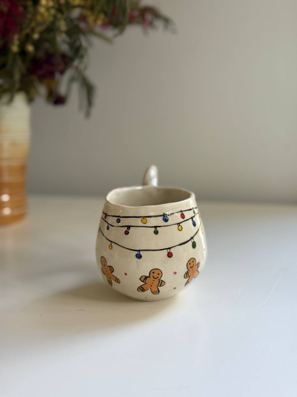 Christmas Mug with Gingerbread men - SL ceramics 