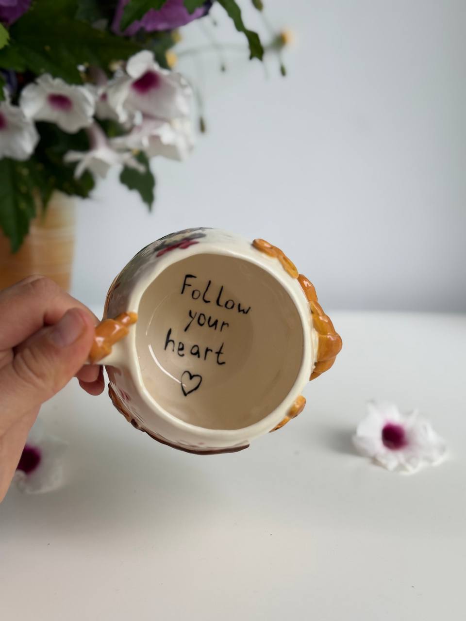 Ghibli-Inspired Kiki Mug – 3D Croissants & Bread, Kiki on Her Broom - SL ceramics 
