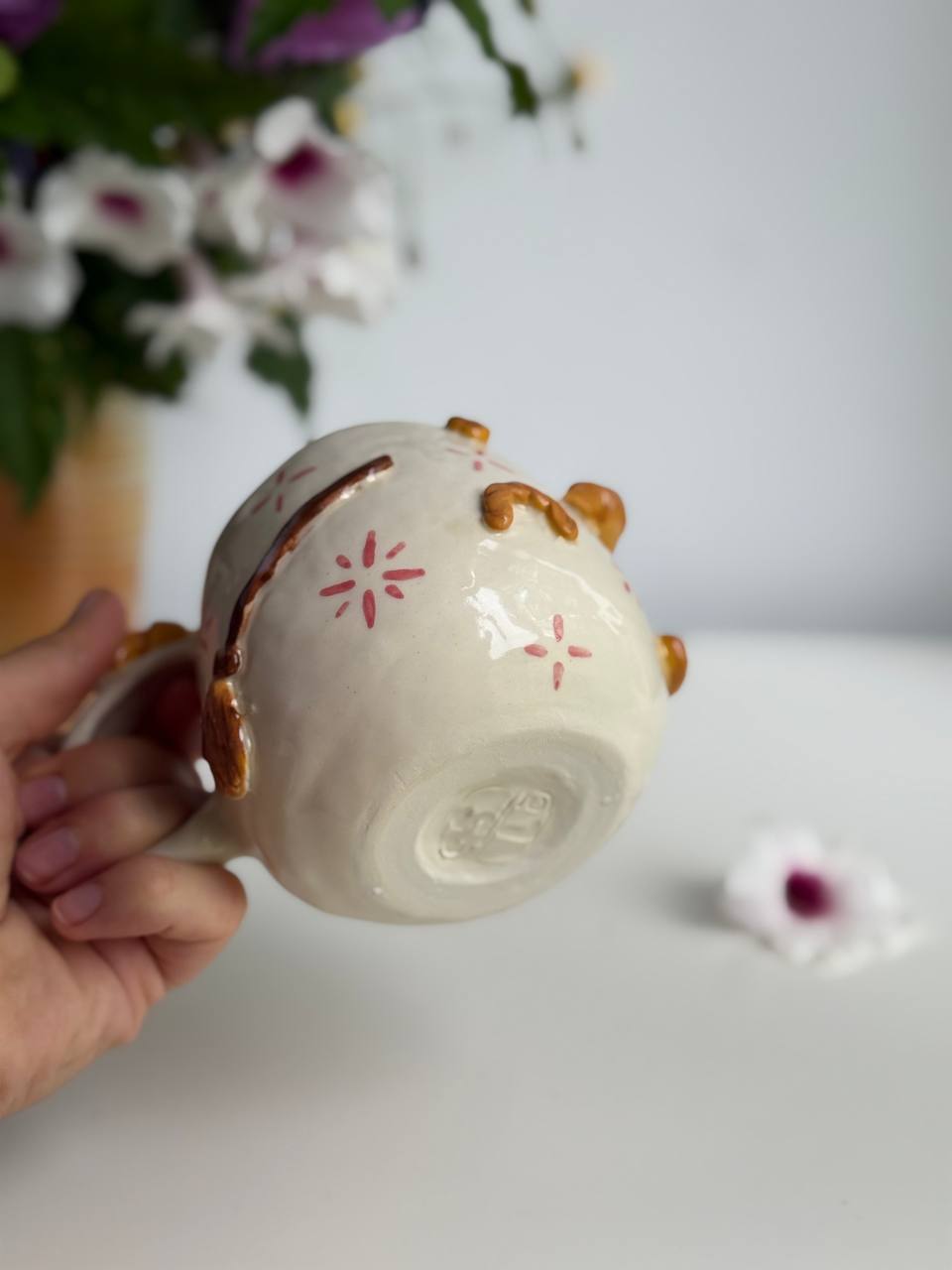 Ghibli-Inspired Kiki Mug – 3D Croissants & Bread, Kiki on Her Broom - SL ceramics 