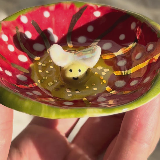 Red daisy handmade pottery trinket dish - SL Ceramics Melbourne
