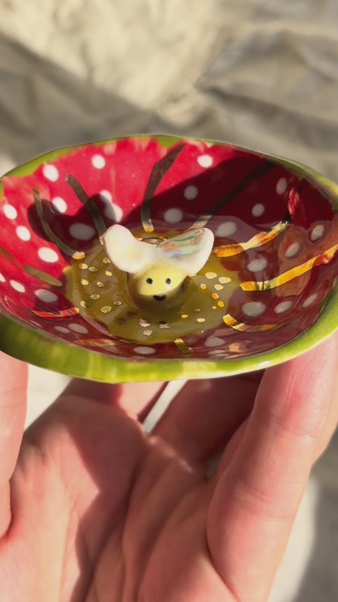 Red daisy handmade pottery trinket dish - SL Ceramics Melbourne
