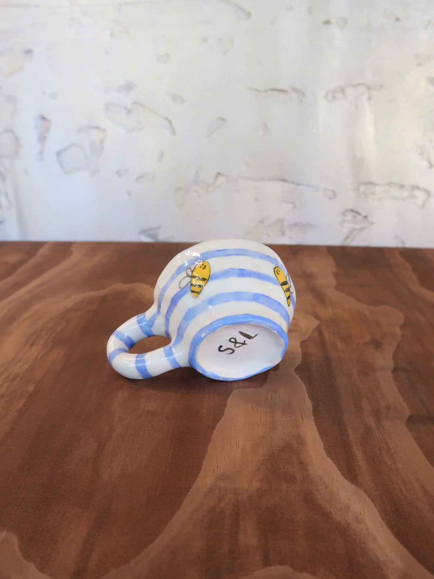 Bee Cup