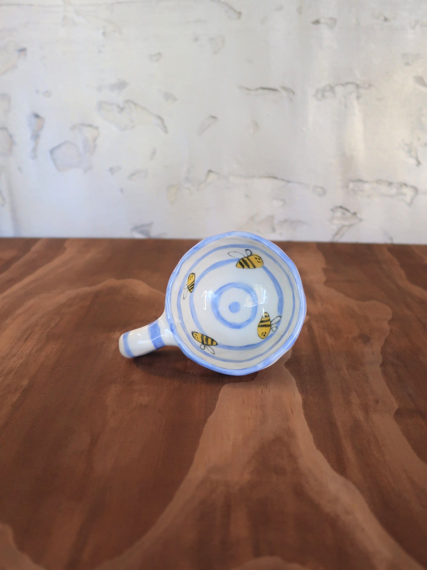 Bee Cup